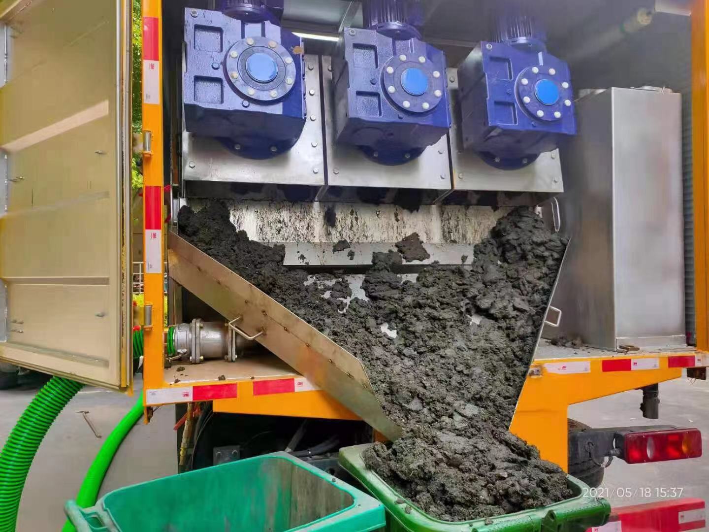 中宁化粪池清掏城市维护站-泥浆净化干湿分离处理